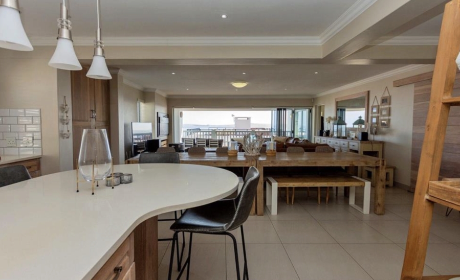5 Bedroom Property for Sale in Paradise Beach Western Cape